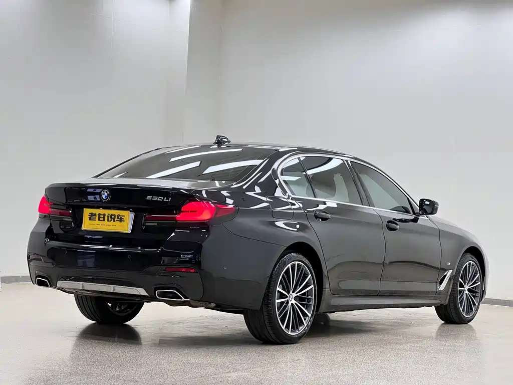 BMW 5 Series 2022 facelift 530Li leading M sports package купить на сайте DeffCars