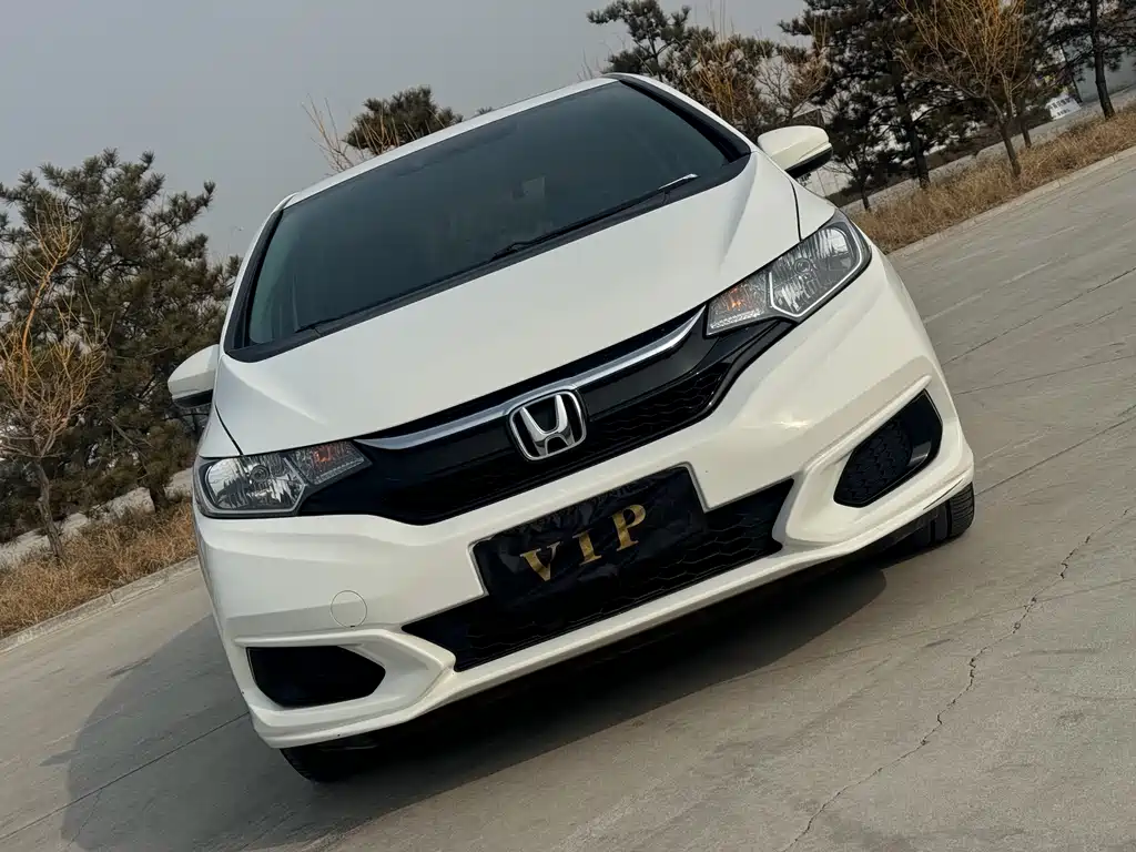 Fit 2018 1.5L CVT Comfort Sunroof Edition купить на сайте DeffCars