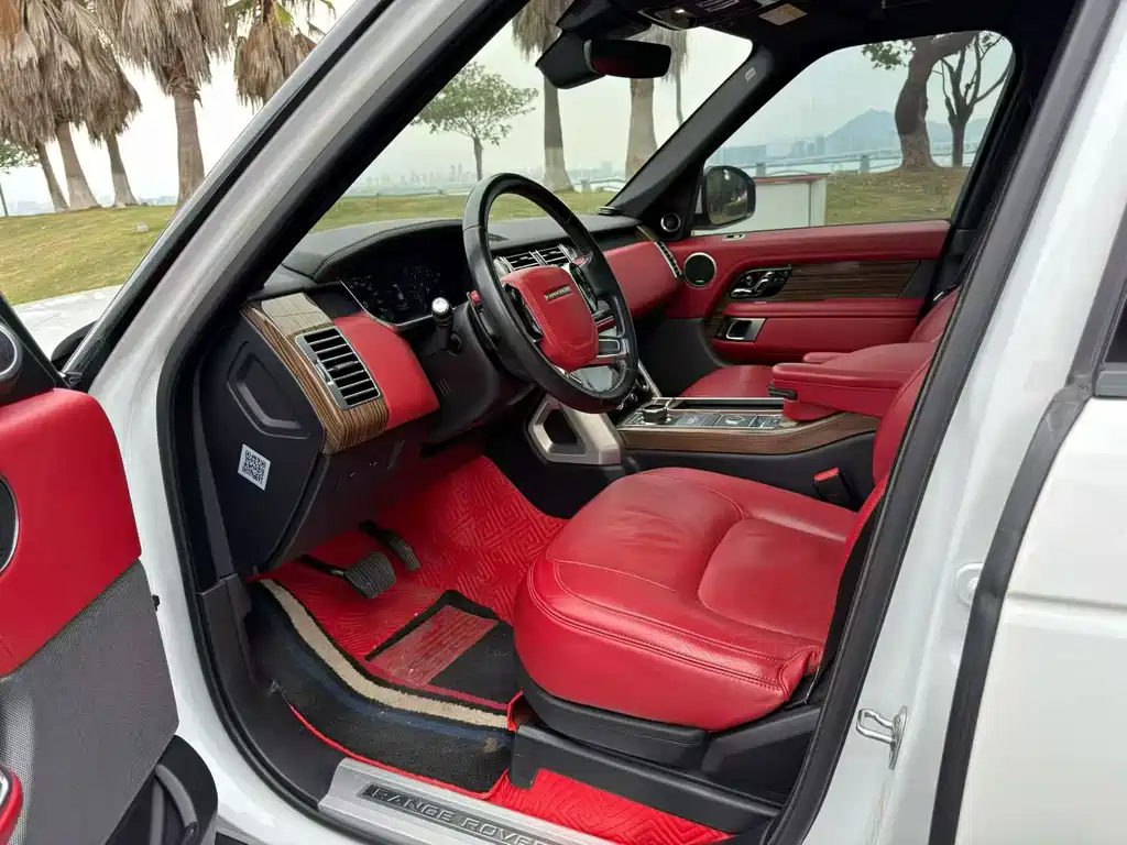 Range Rover 2018 3.0 SC V6 Vogue SE Genesis Extended Edition купить на сайте DeffCars