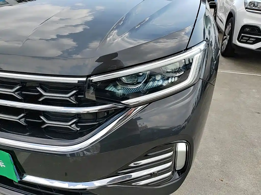 Tyron 2024 380TSI 4WD R-Line Energetic Edition купить на сайте DeffCars