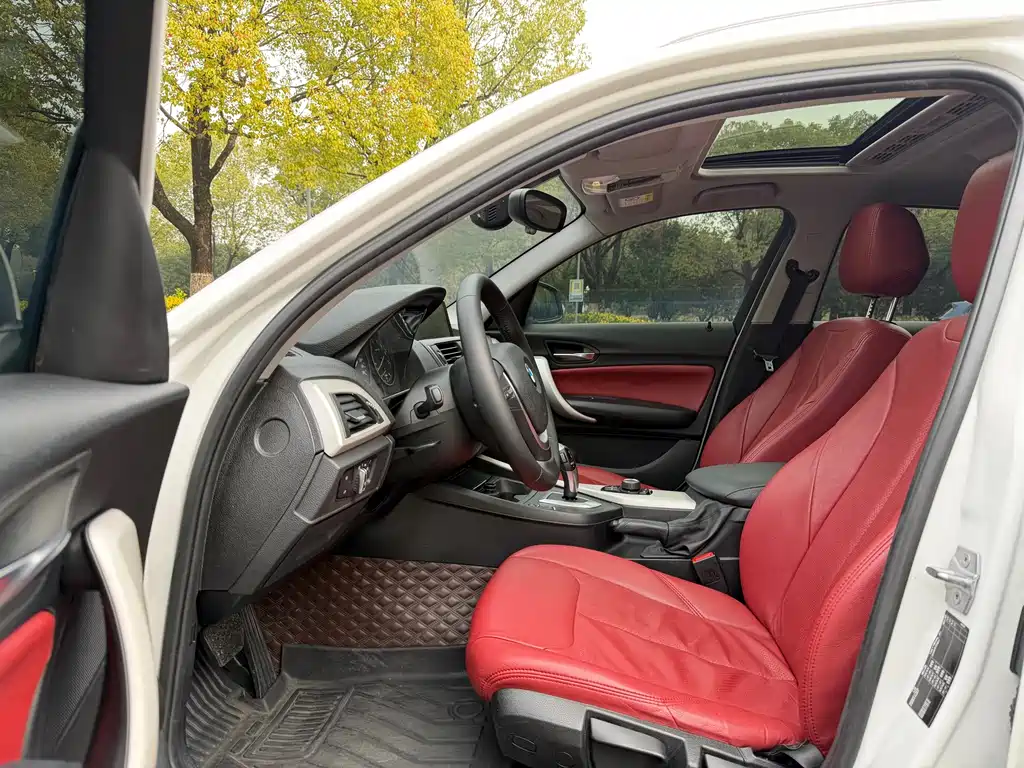 BMW 1 Series imported 2016 118i leading model купить на сайте DeffCars