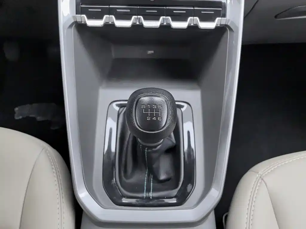 Baojun RS-3 2020 1.5L Manual Intelligent Comfort Model купить на сайте DeffCars