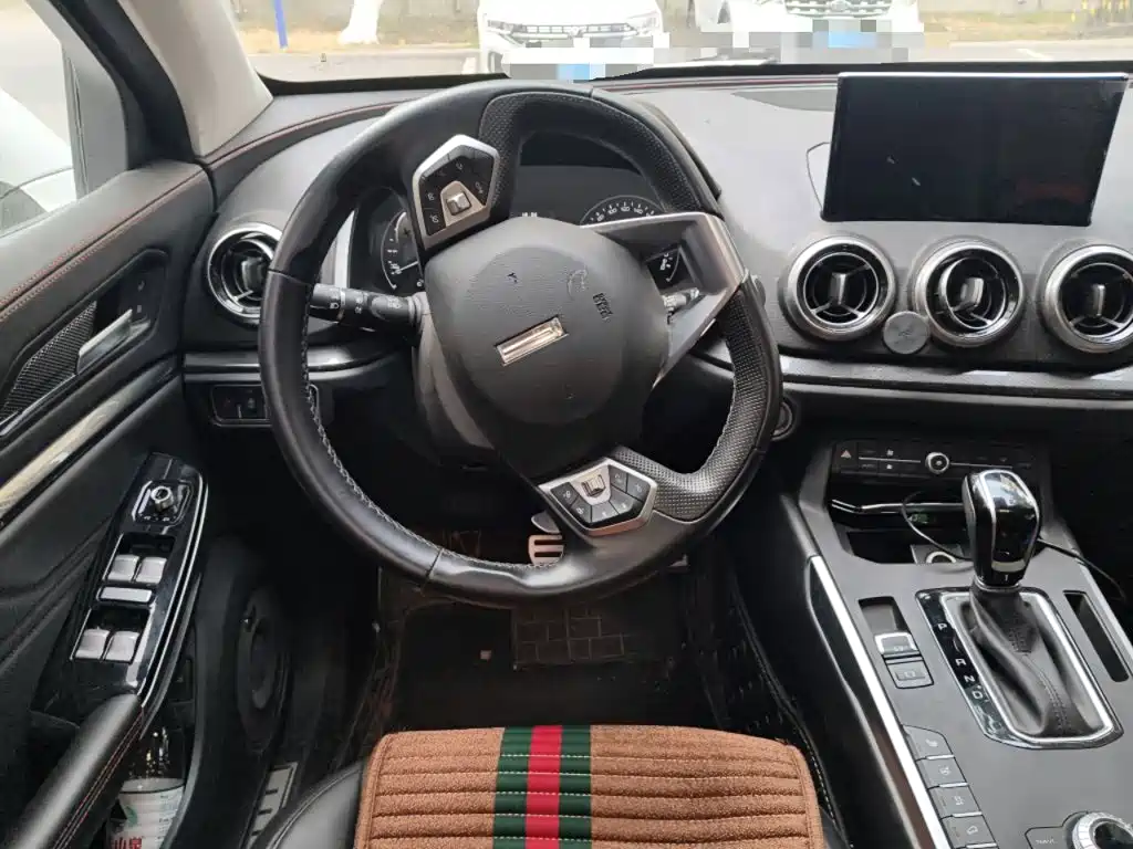 Wei brand VV5 2017 2.0T super luxury model купить на сайте DeffCars