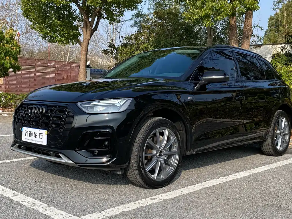 Audi Q5L 2022 40T fashionable and dynamic model купить на сайте DeffCars