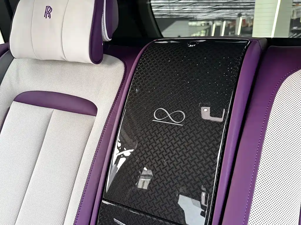 Cullinan 2020 Black Badge купить на сайте DeffCars