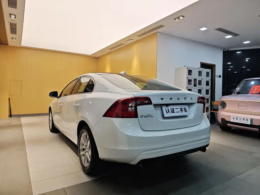 Volvo S60 2018 S60L T3 Smart Edition купить на сайте DeffCars