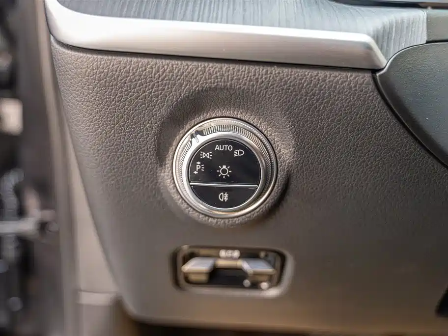 Mercedes-Benz C-Class 2024 C 200 L Sports Edition купить на сайте DeffCars