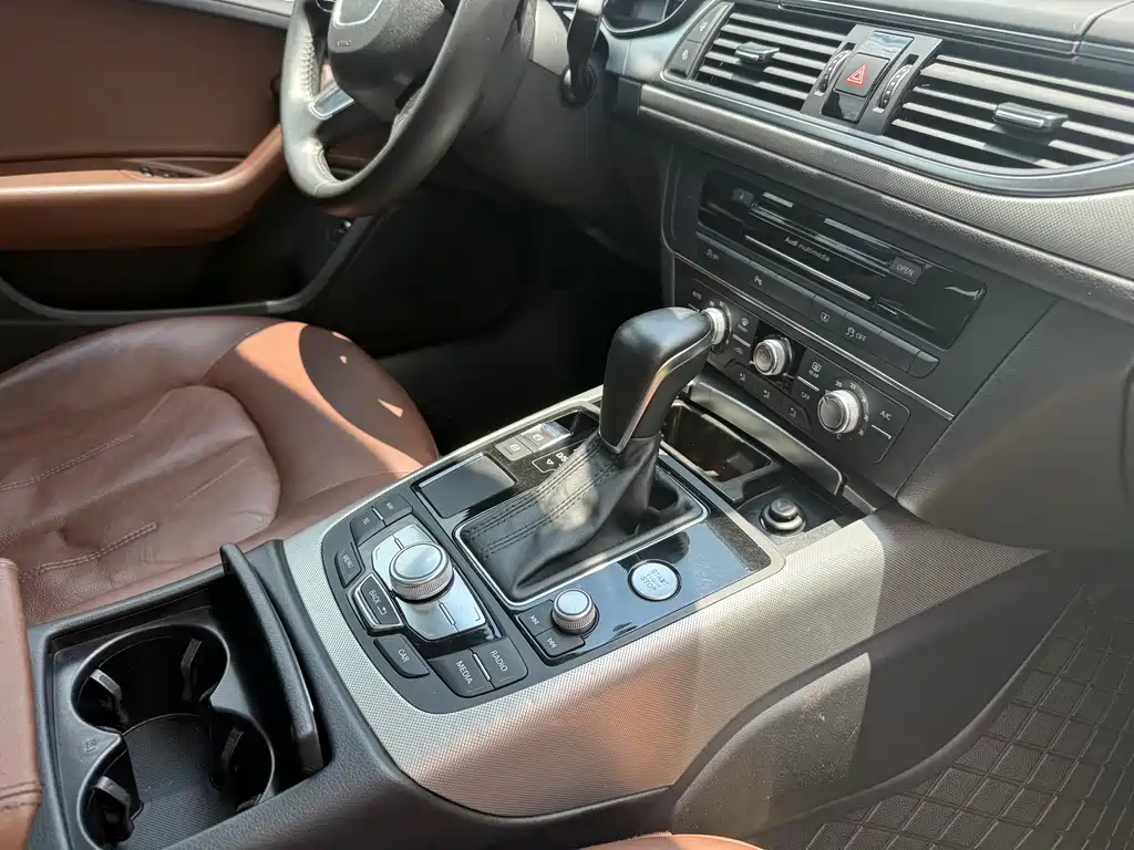Audi A6L 2018 30th Anniversary Model 35 TFSI Fashion Edition купить на сайте DeffCars