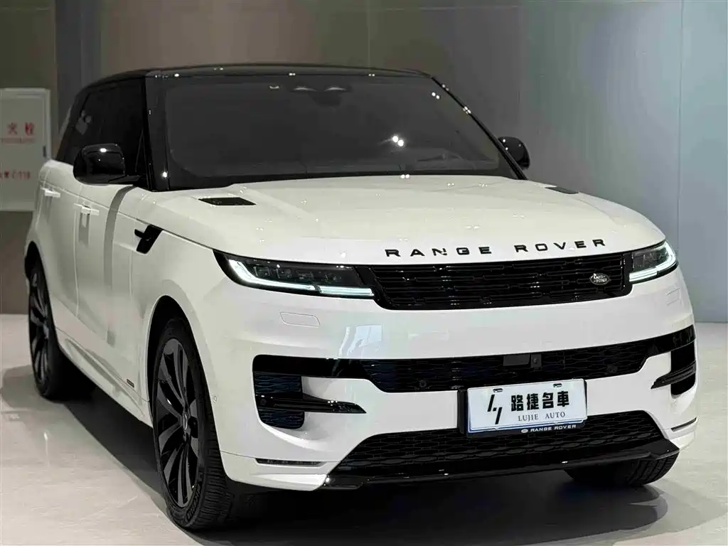 Range Rover Sport 2024 400PS Model Edition купить на сайте DeffCars