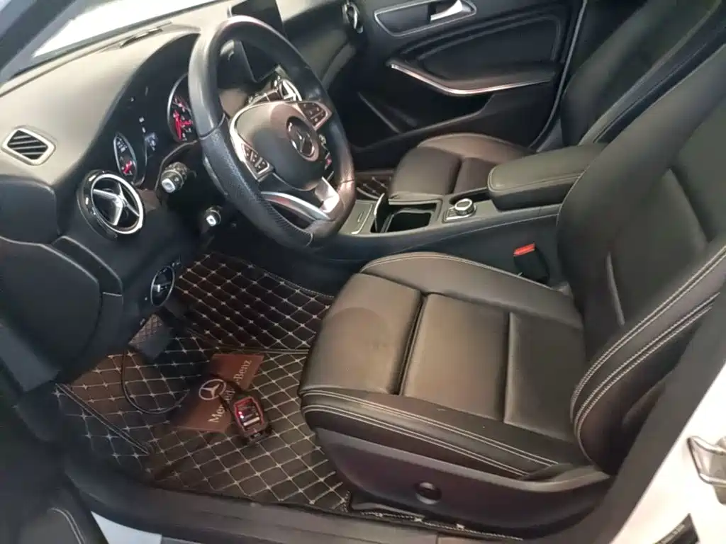 Mercedes-Benz GLA 2019 GLA 200 Dynamic купить на сайте DeffCars