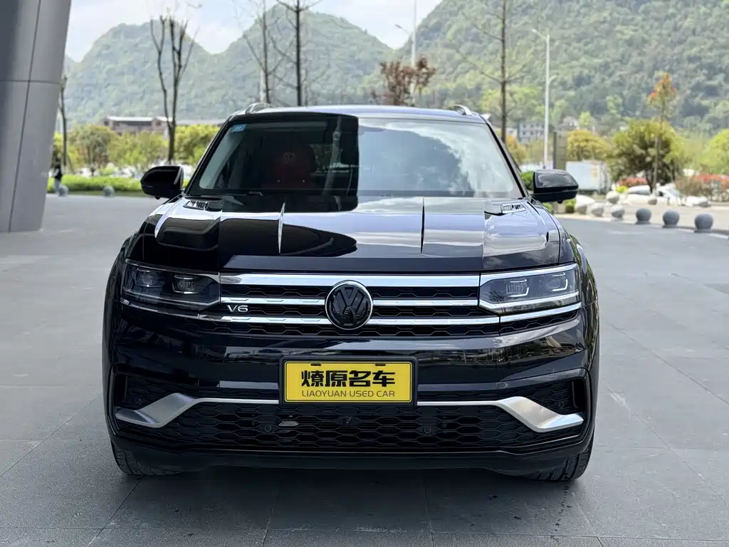 Touron 2020 Touron X facelift 330TSI two-wheel drive luxury version купить на сайте DeffCars