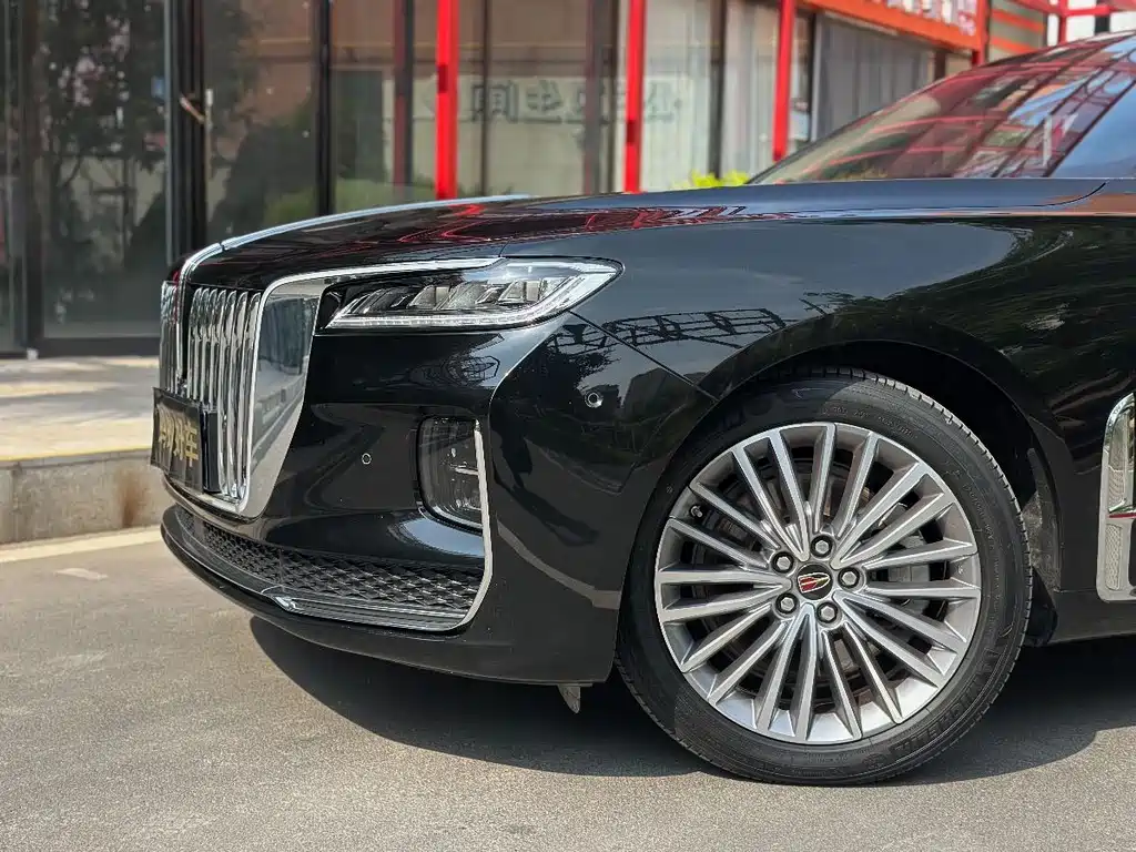 Hongqi H9 2020 2.0T Zhilianqi Chang Edition купить на сайте DeffCars