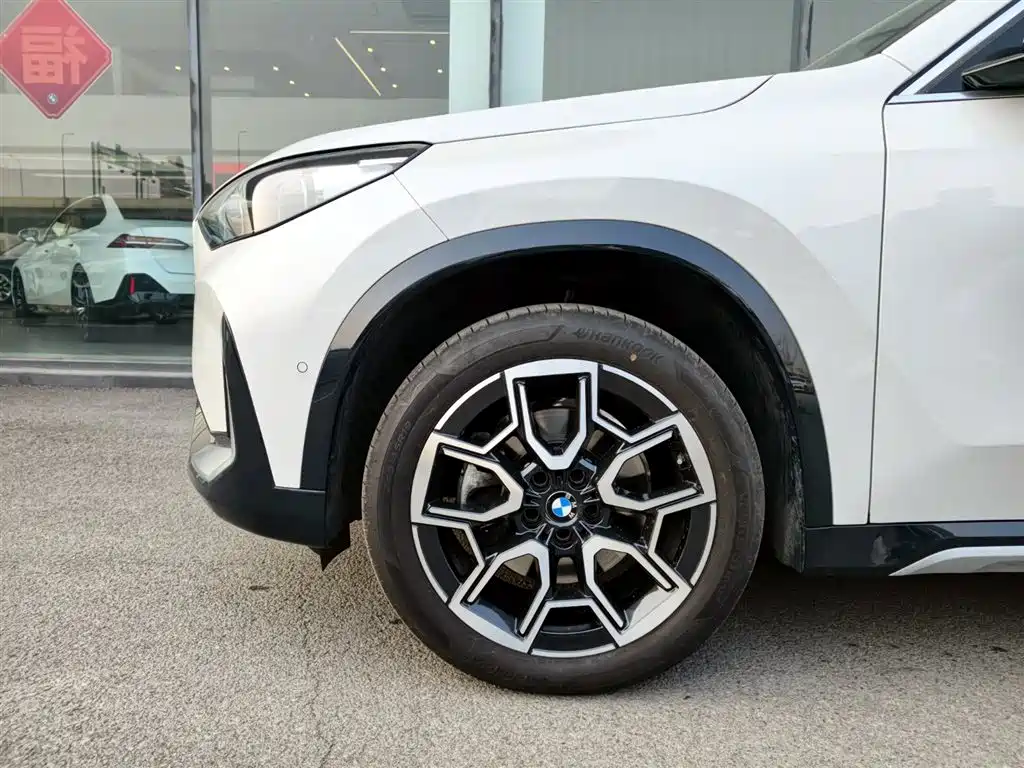 BMW X1 2025 sDrive25Li X Design Package купить на сайте DeffCars