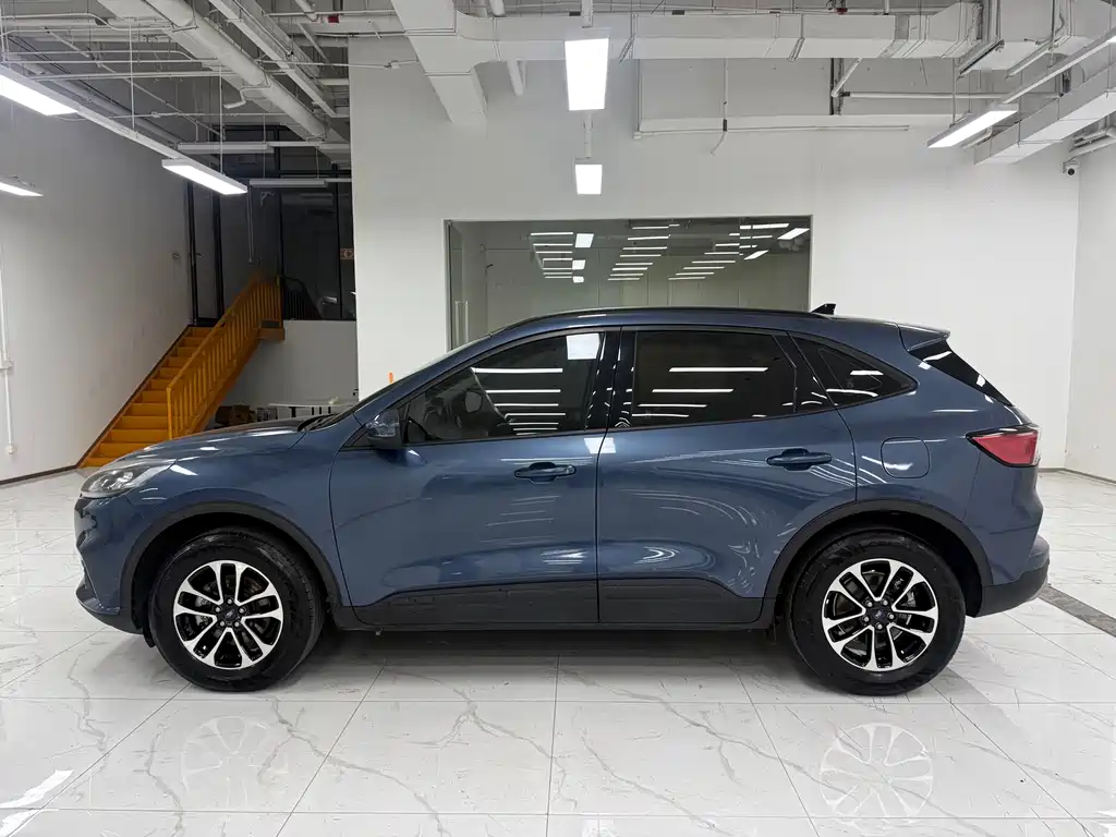 Ruiji 2020 EcoBoost 245 two-wheel drive leisure model купить на сайте DeffCars