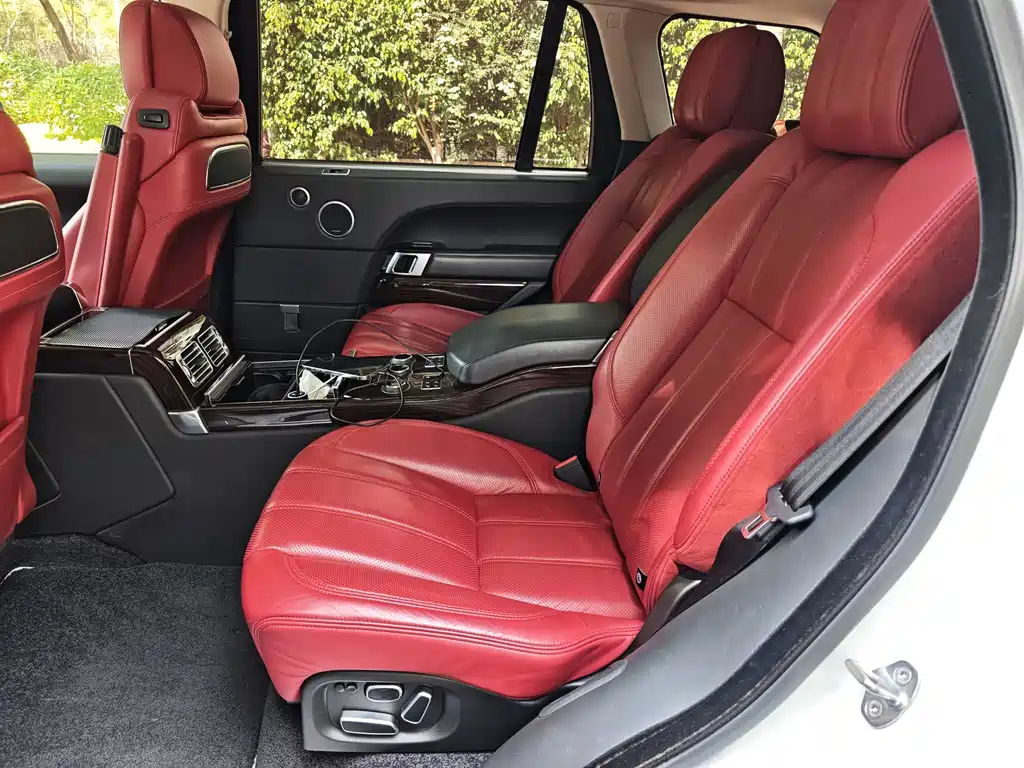Range Rover 2015 3.0 SC V6 Vogue SE Genesis Extended Edition купить на сайте DeffCars