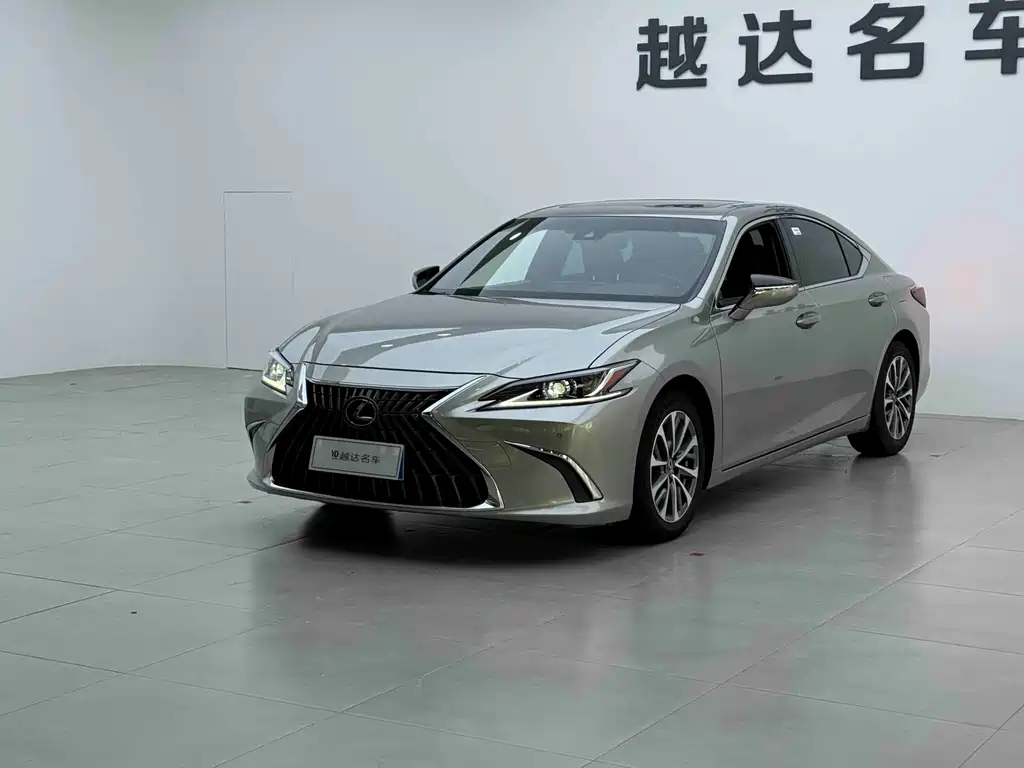 Lexus ES 2020款 260 卓越版 купить на сайте DeffCars