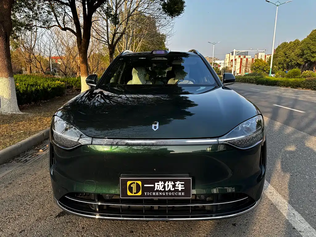 Wenjie M9 2025 extended range Ultra version 52kWh 6-seater version (192-line lidar) купить на сайте DeffCars