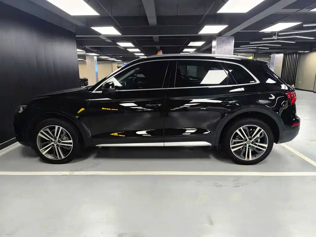 Audi Q5L 2020 45 TFSI exclusive and elegant model купить на сайте DeffCars