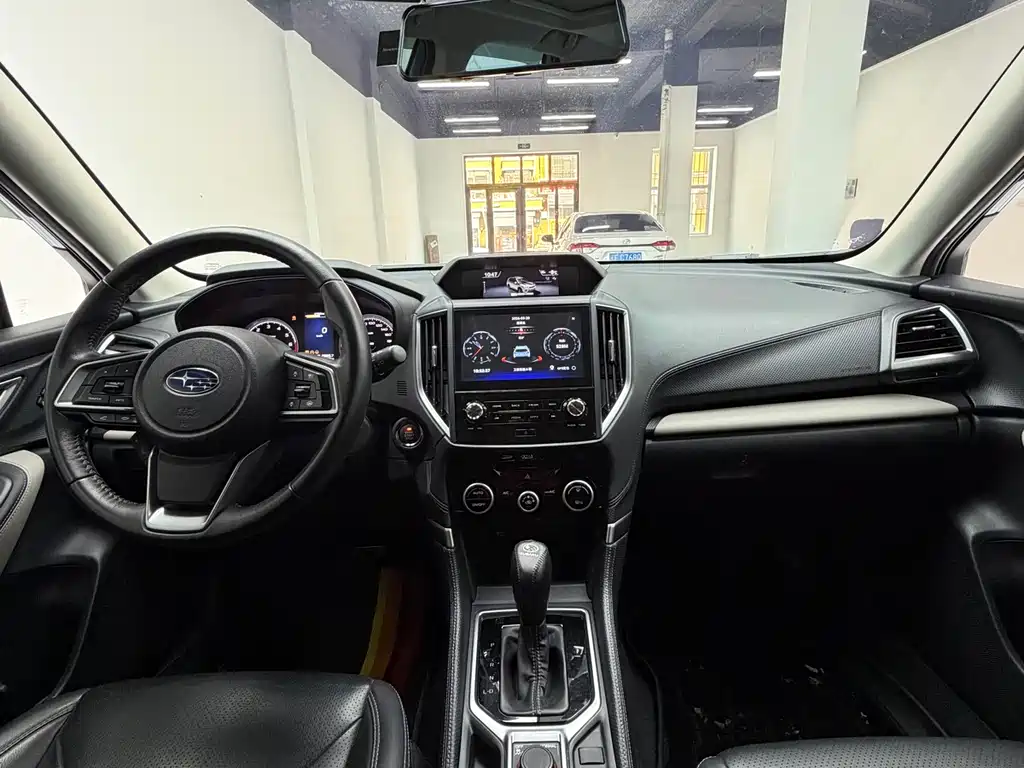 Forester 2022 2.0i AWD Deluxe Edition EyeSight купить на сайте DeffCars