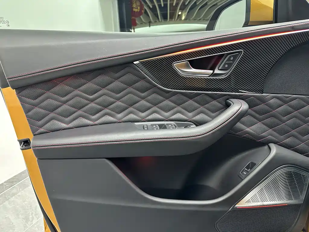 Audi Q8 2023 55 TFSI luxury and dynamic model купить на сайте DeffCars