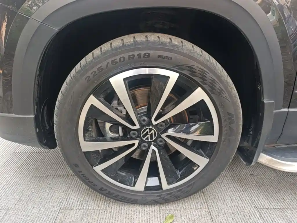 THARU 2021 330TSI four-wheel drive luxury version PLUS купить на сайте DeffCars