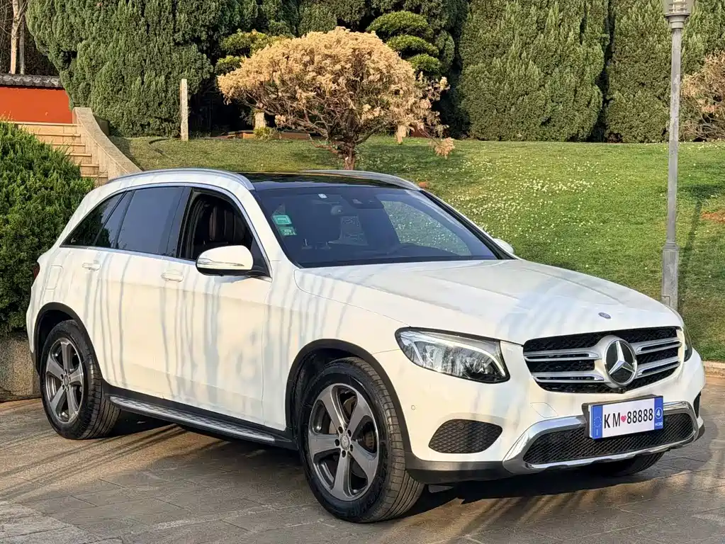 Mercedes-Benz GLC 2016 GLC 300 4MATIC Dynamic купить на сайте DeffCars