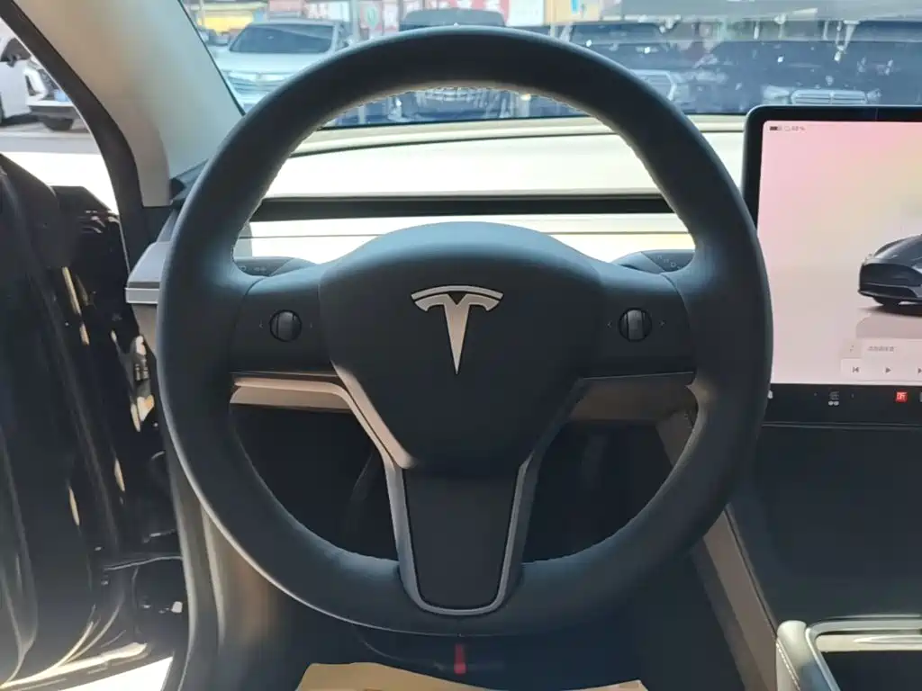 Model Y 2022 facelift rear-wheel drive version купить на сайте DeffCars