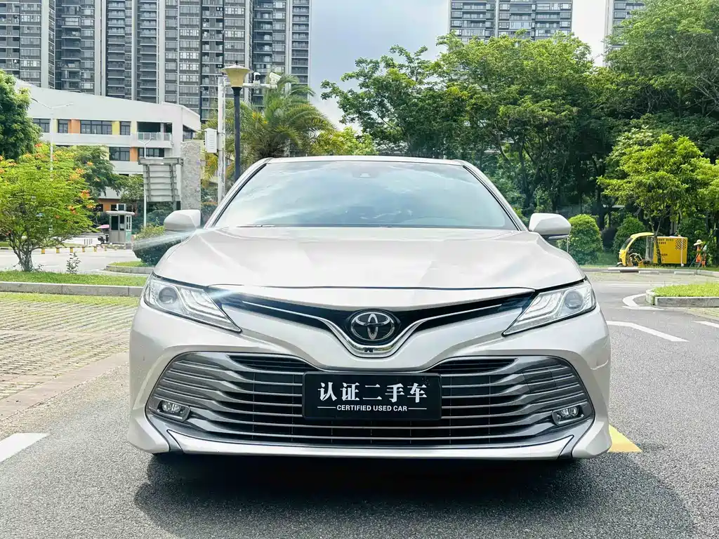 Camry 2018 2.0G Deluxe Edition купить на сайте DeffCars