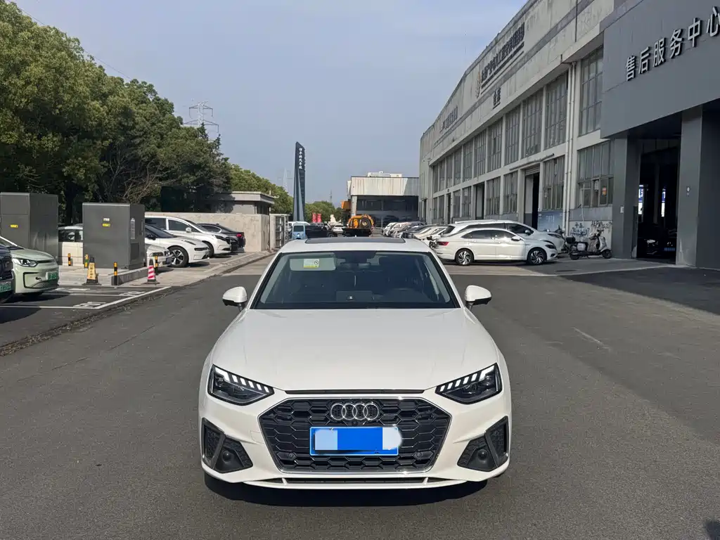 Audi A4L 2020 40 TFSI Fashionable and Elegant купить на сайте DeffCars