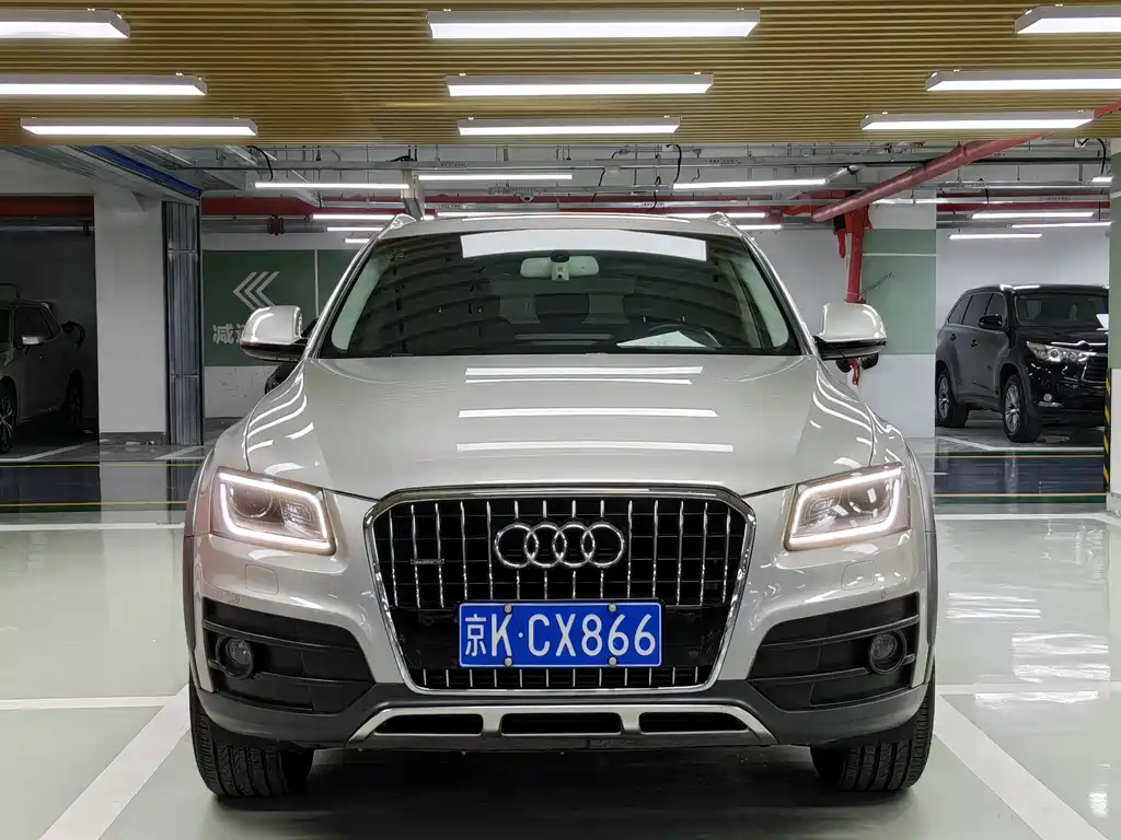 Audi Q5 2018 Collector's Edition 40 TFSI Technology купить на сайте DeffCars