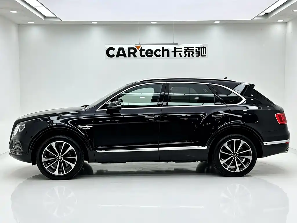 Bentayga 2016 6.0T Standard Edition купить на сайте DeffCars
