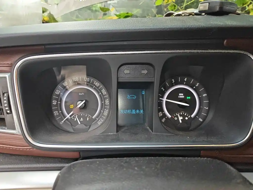 Buick GL8 2017 25S luxury model National V купить на сайте DeffCars
