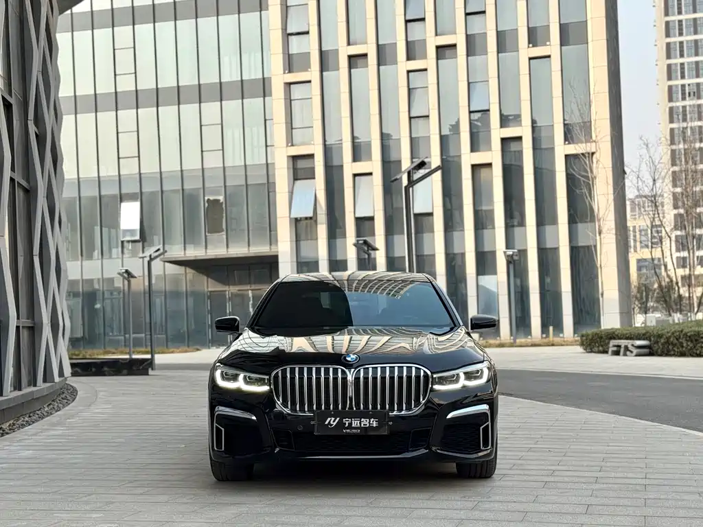 BMW 7 Series 2021 730Li M Sports Package купить на сайте DeffCars
