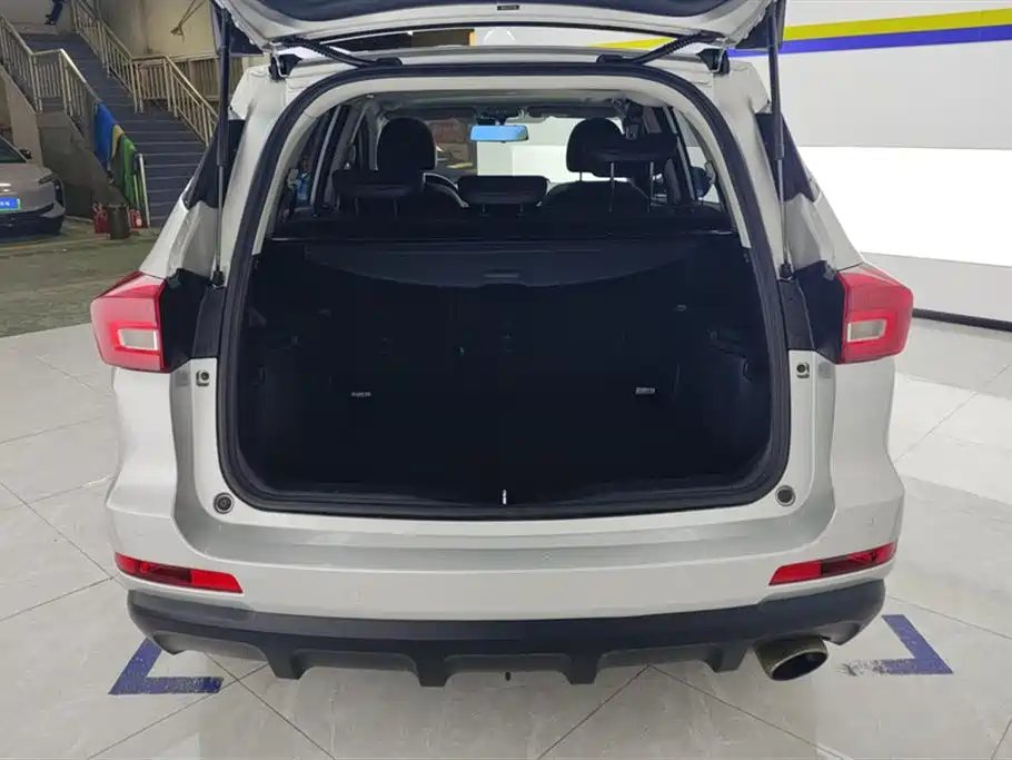 Haval M6 2017 1.5T automatic two-wheel drive premium model купить на сайте DeffCars