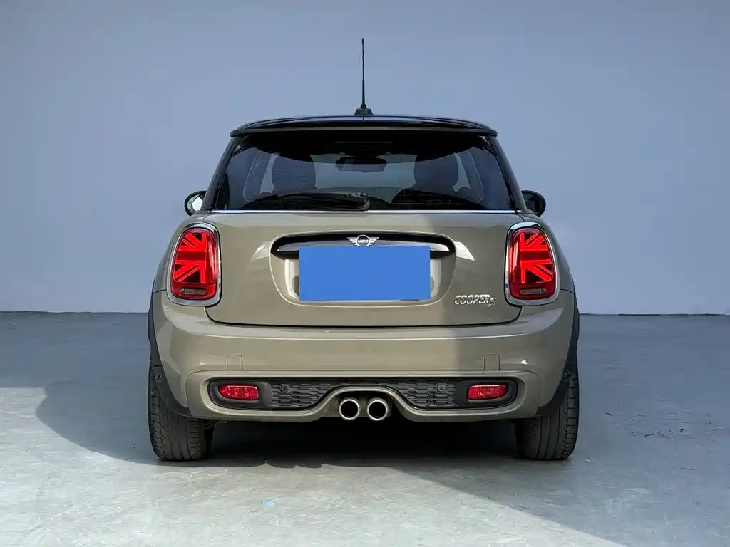MINI 2019 2.0T COOPER S Classic купить на сайте DeffCars