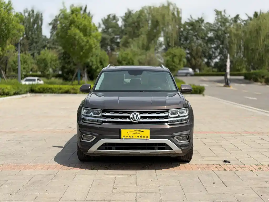 Touron 2017 380TSI four-wheel drive luxury version купить на сайте DeffCars