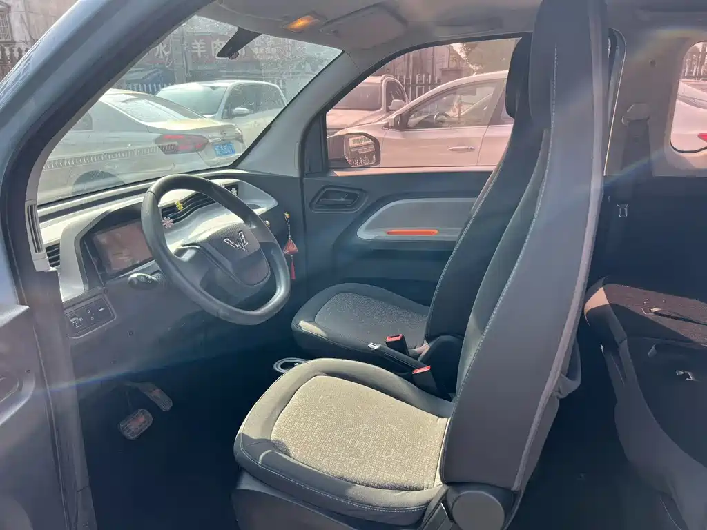 Hongguang MINIEV 2021 macaron sandwich model 120km ternary lithium купить на сайте DeffCars