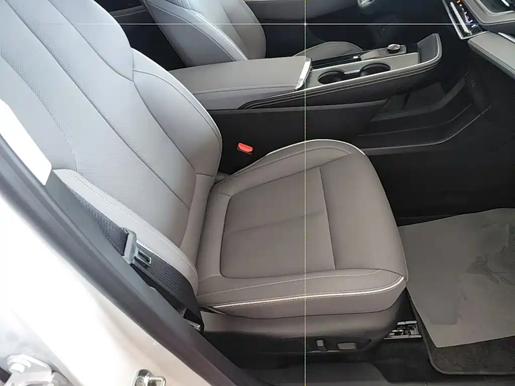 Buick Electra E5 2025 620km Premium Edition купить на сайте DeffCars