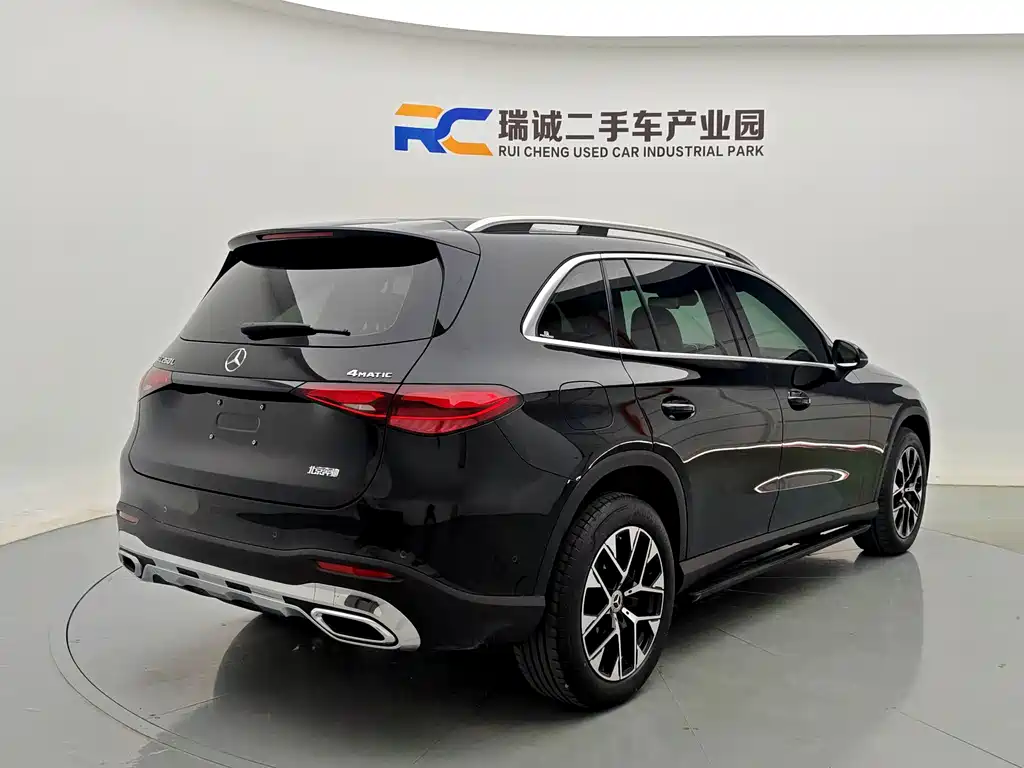 Mercedes-Benz GLC 2023 facelift GLC 260 L 4MATIC dynamic 7-seater купить на сайте DeffCars