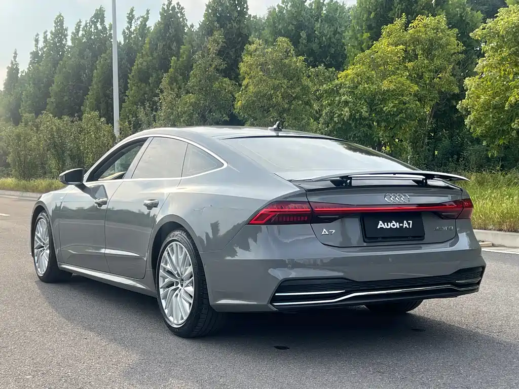Audi A7 2021 45 TFSI Premium Selection купить на сайте DeffCars