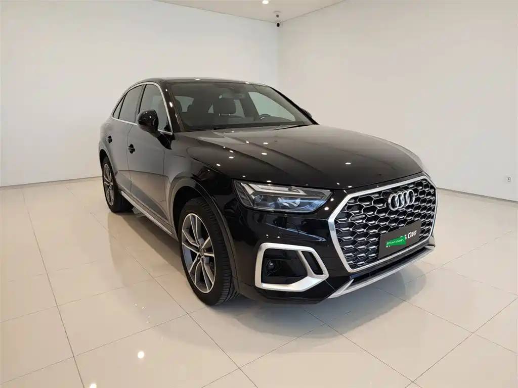 Audi Q5L Sportback 2022 40 TFSI luxury model купить на сайте DeffCars