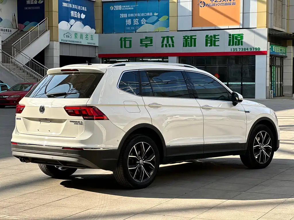 Tiguan L 2019 330TSI automatic two-wheel drive smart luxury version National VI купить на сайте DeffCars