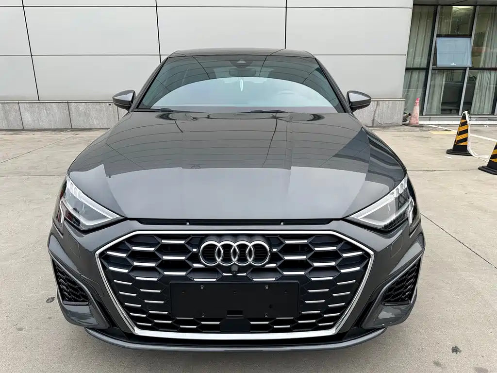 Audi A3 2023 Modified Sportback 35 TFSI Fashion Sporty купить на сайте DeffCars