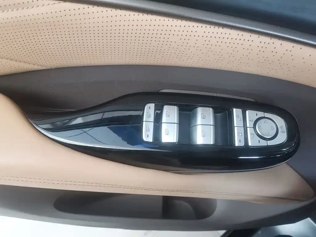 Denza D9 2022 DM-i 970 four-wheel drive flagship model купить на сайте DeffCars