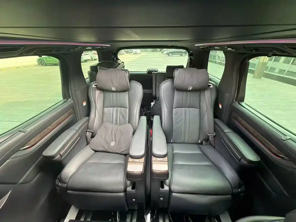 Wilfa 2021 Crown Dual Engine 2.5L HV Premium Edition купить на сайте DeffCars