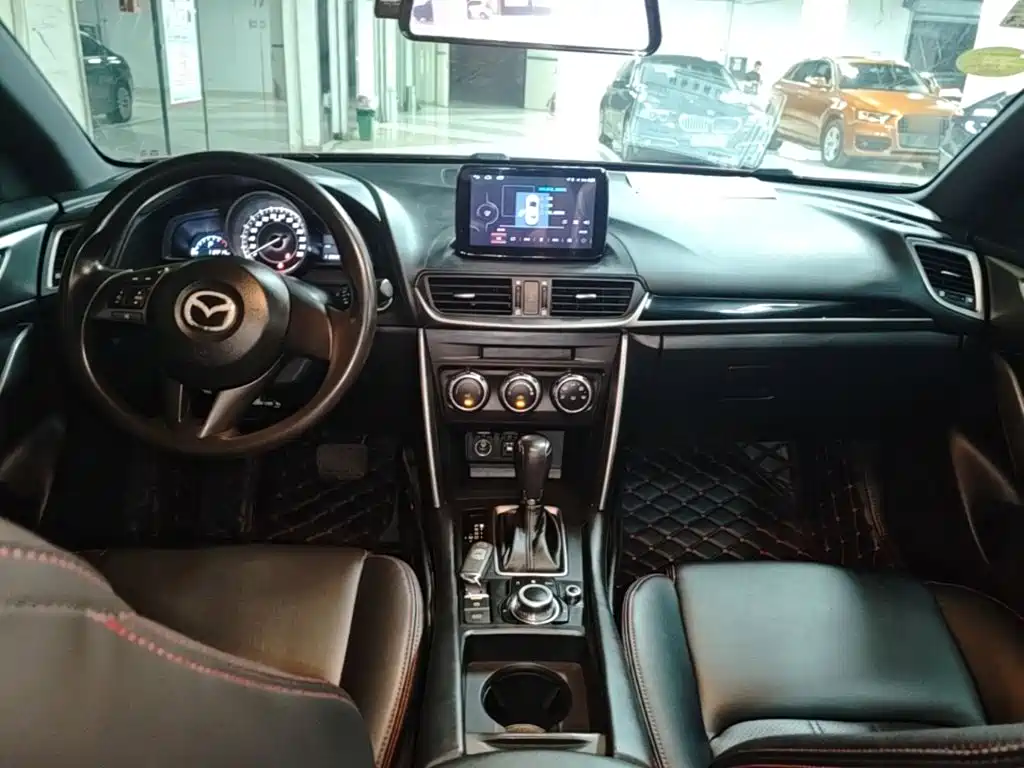 Mazda CX-4 2016 2.0L automatic two-wheel drive Blue Sky Vibrant Edition купить на сайте DeffCars