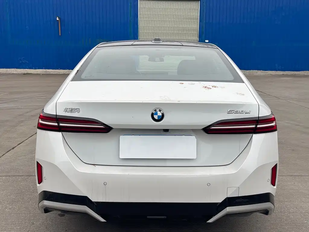 BMW 5 Series 2025 530Li Exclusive M Sports Package купить на сайте DeffCars