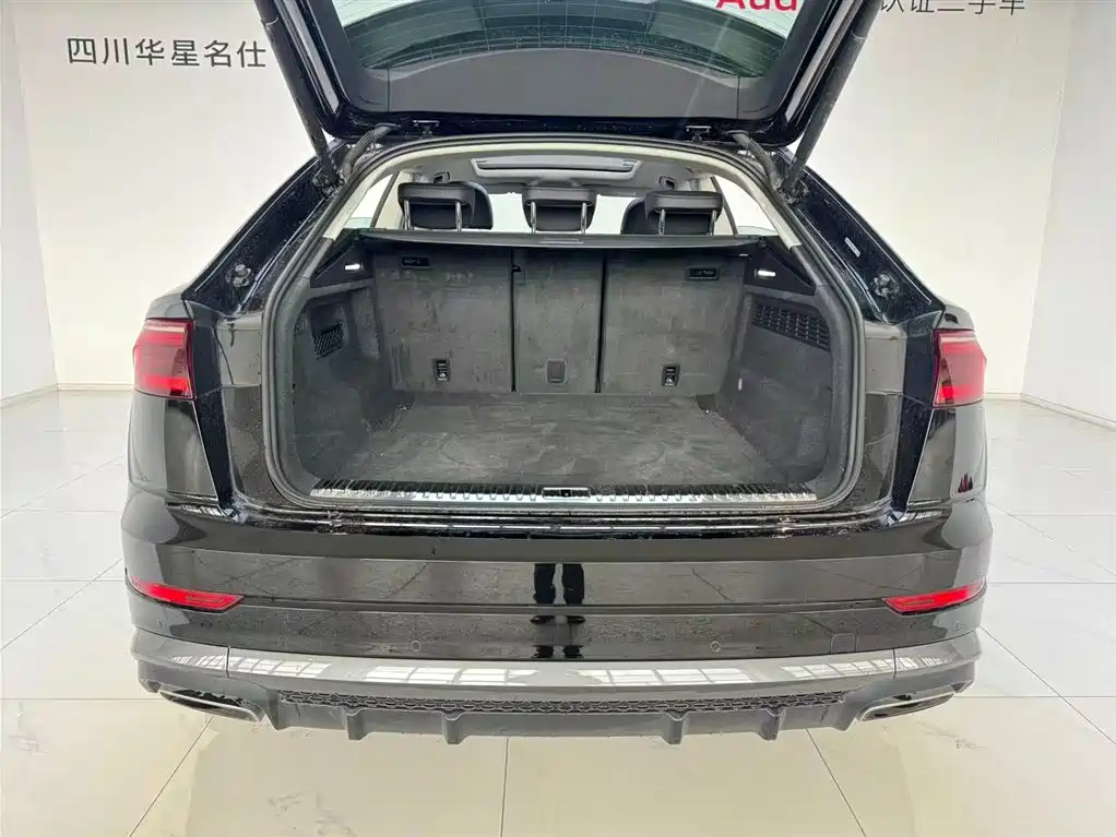 Audi Q8 2024 55 TFSI luxury and dynamic model купить на сайте DeffCars