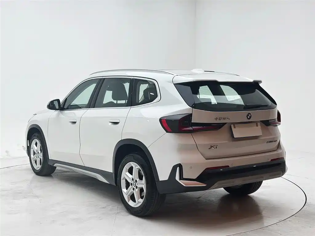 BMW X1 2023 sDrive20Li X Design Package купить на сайте DeffCars
