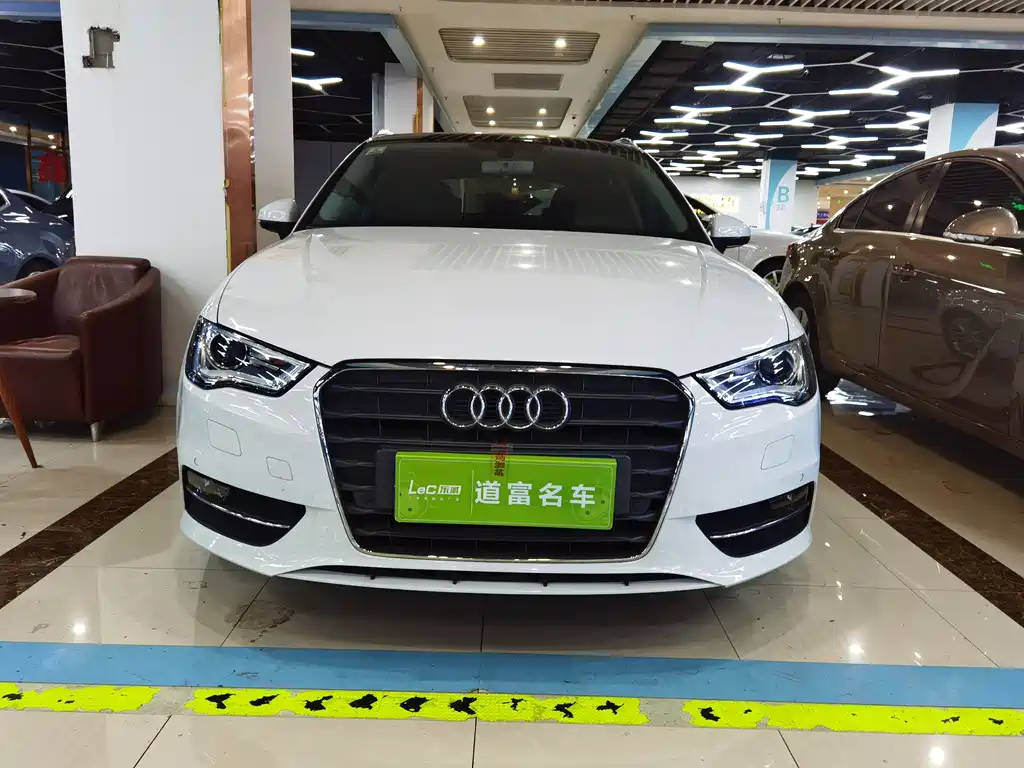 Audi A3 2016 Sportback 35 TFSI Fashion купить на сайте DeffCars